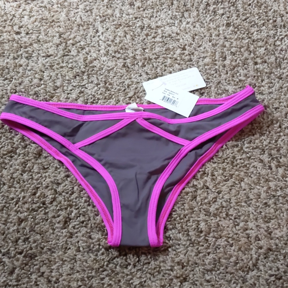 L*space dynamic bottom hot fuchsia medium